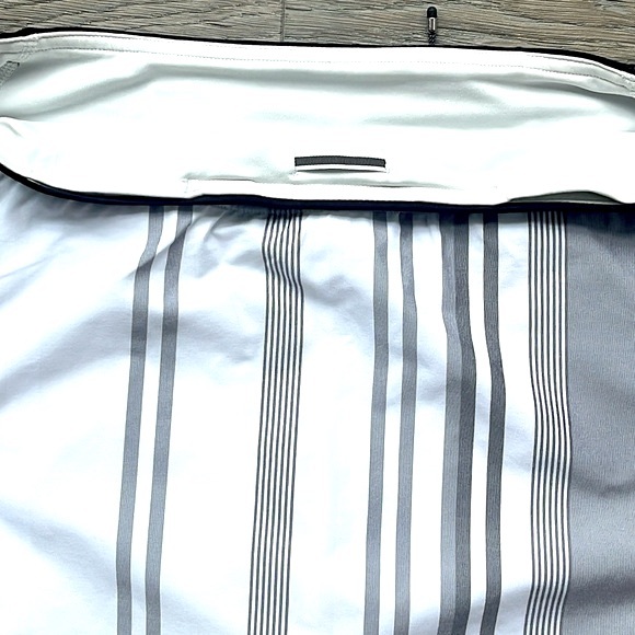 Lululemon Run:Pace Setter Pleated Tennis Skort/Skirt Groovy Striped Gray&White-6 - Picture 9 of 11